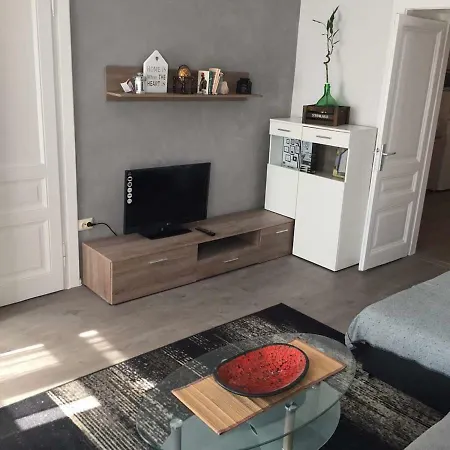 Max 4 Stars * Rijeka