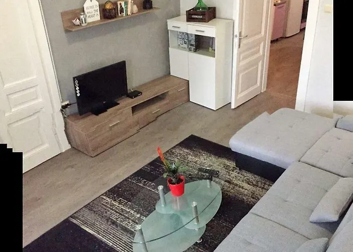 Max 4 Stars * Rijeka