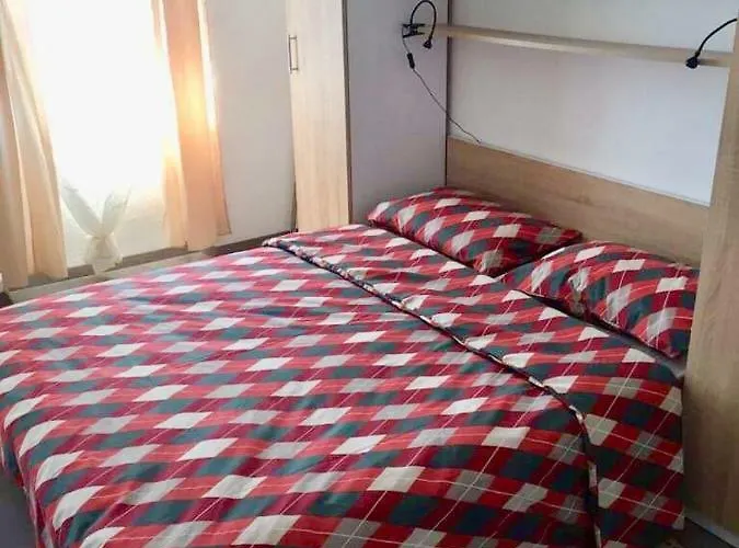 Max 4 Stars Apartmán