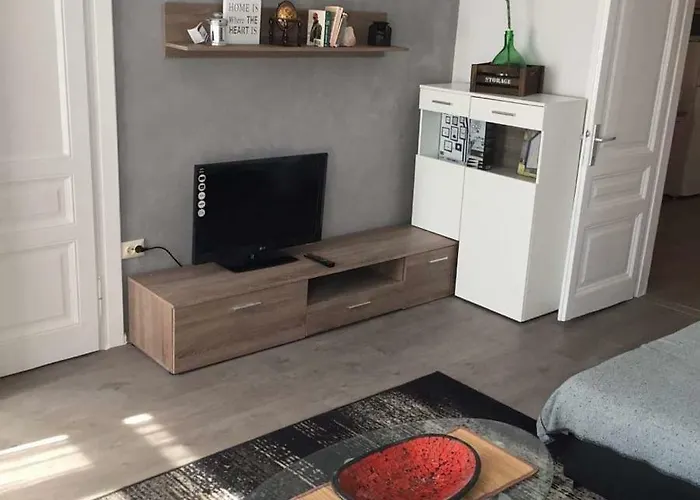 Max 4 Stars * Rijeka